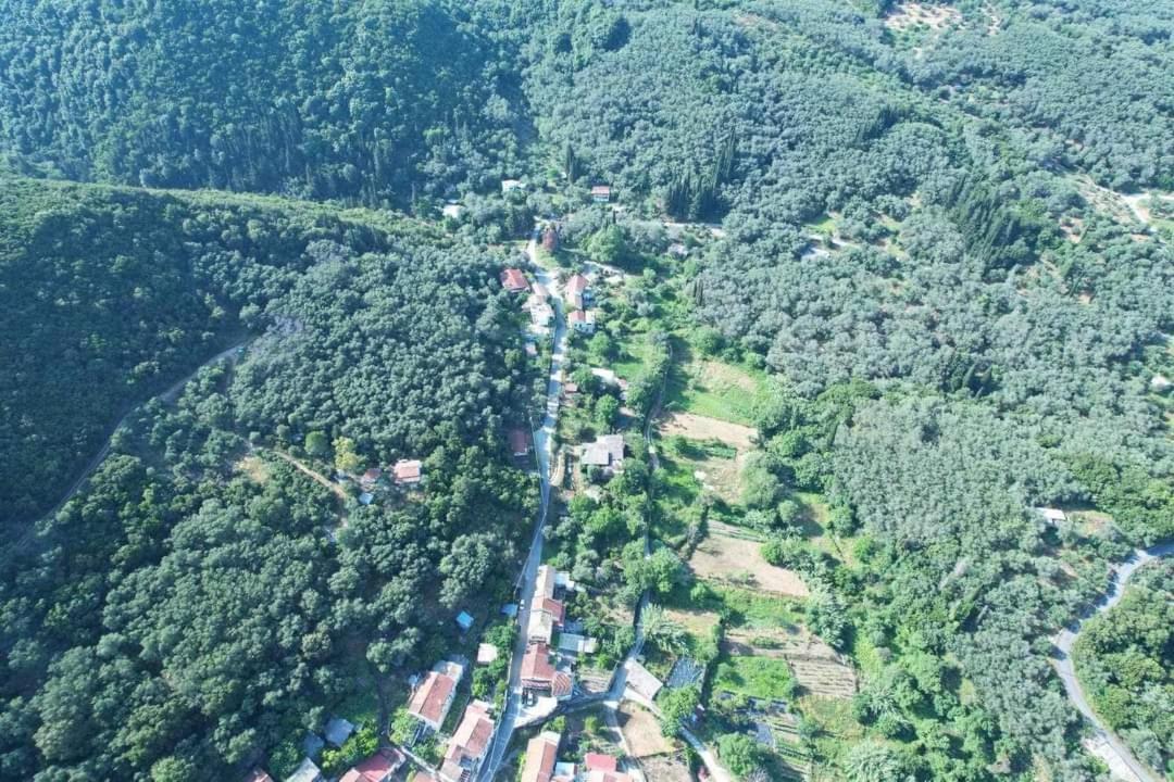 Affittacamere Harry'S Retreat Klimatia Esterno foto