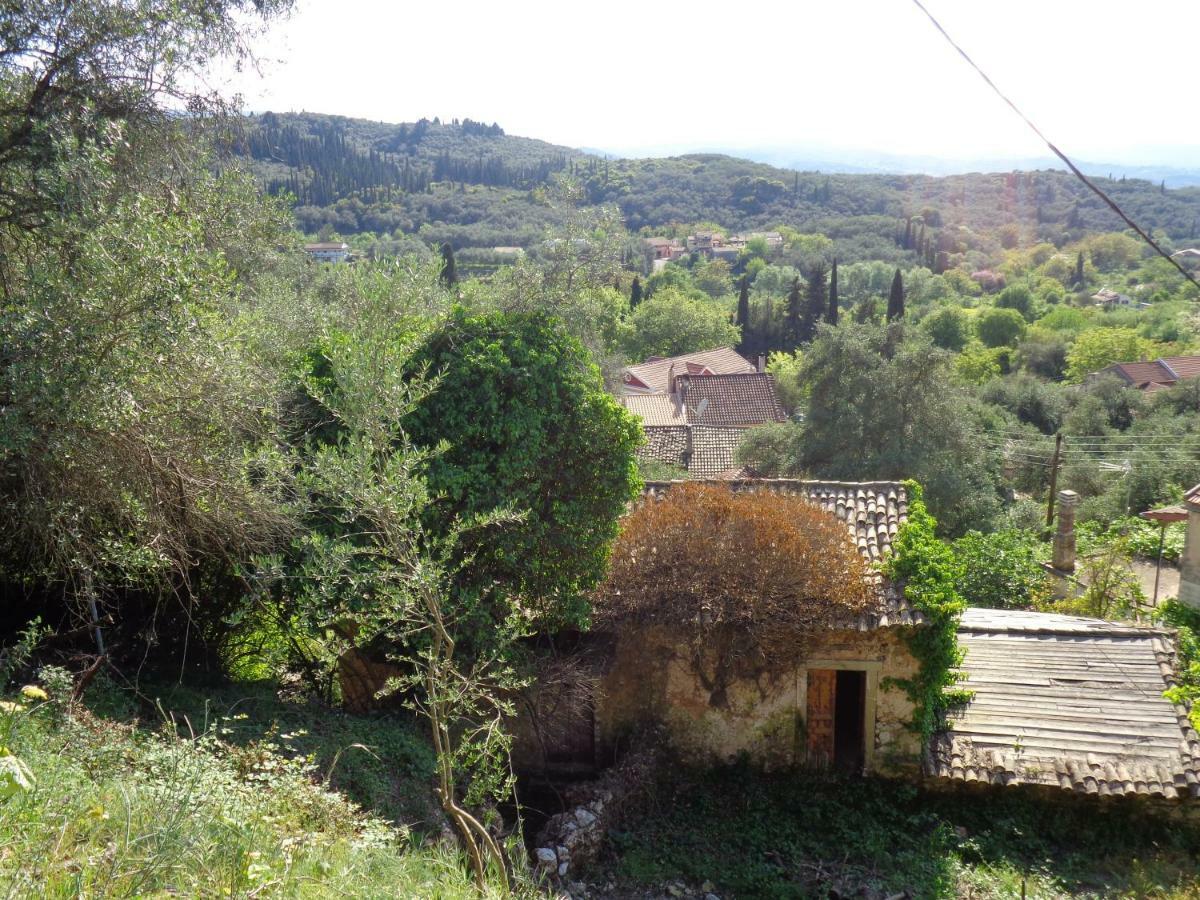 Affittacamere Harry'S Retreat Klimatia Esterno foto