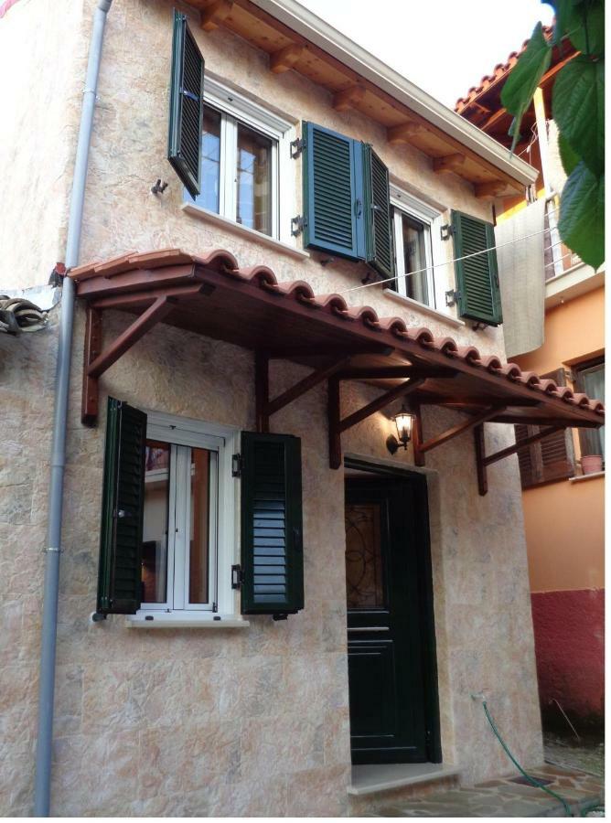 Affittacamere Harry'S Retreat Klimatia Esterno foto