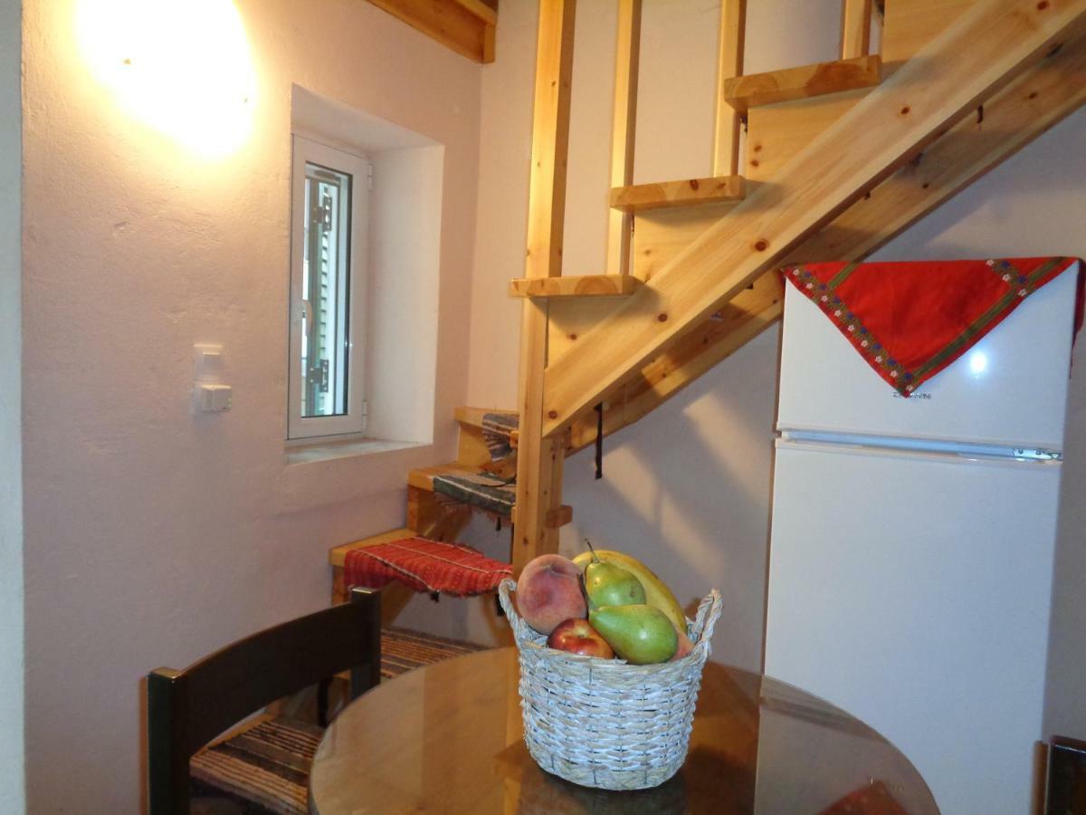 Affittacamere Harry'S Retreat Klimatia Esterno foto